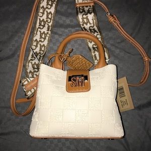 Steve Madden white and brown small bucket style purse
